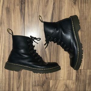 Doc marten lace up boots